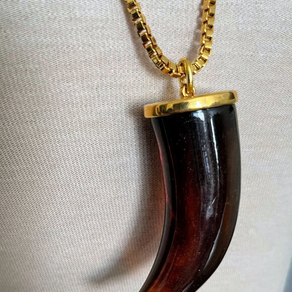 Vince Camuto Horn Necklaces And Earrings Tortoiseshell and Gold - Picture 8 of 8